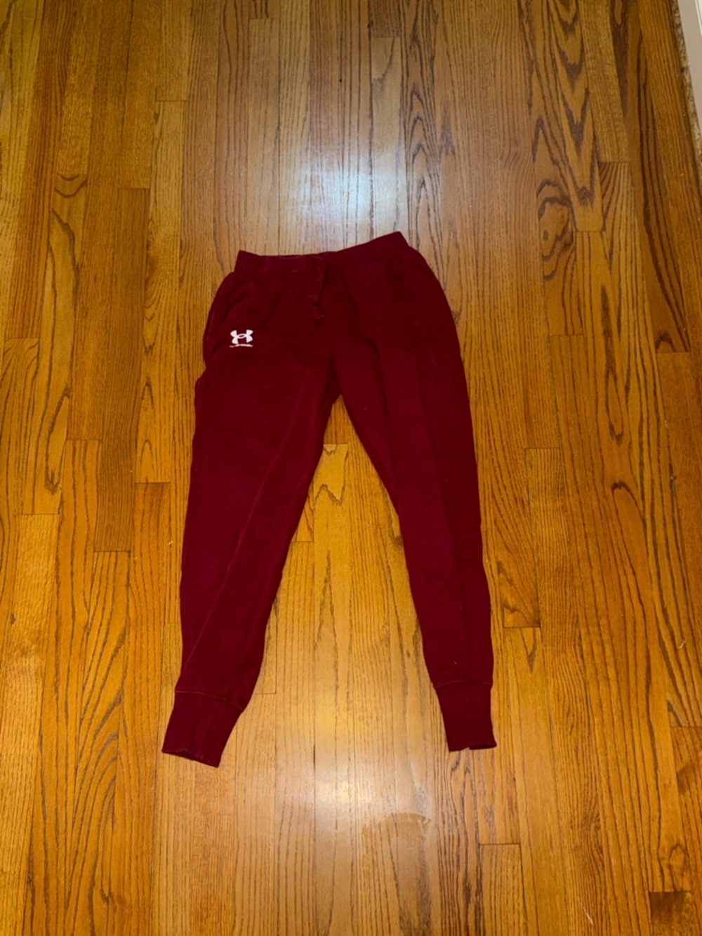 Under Armour womans Maroon Fleece Joggers